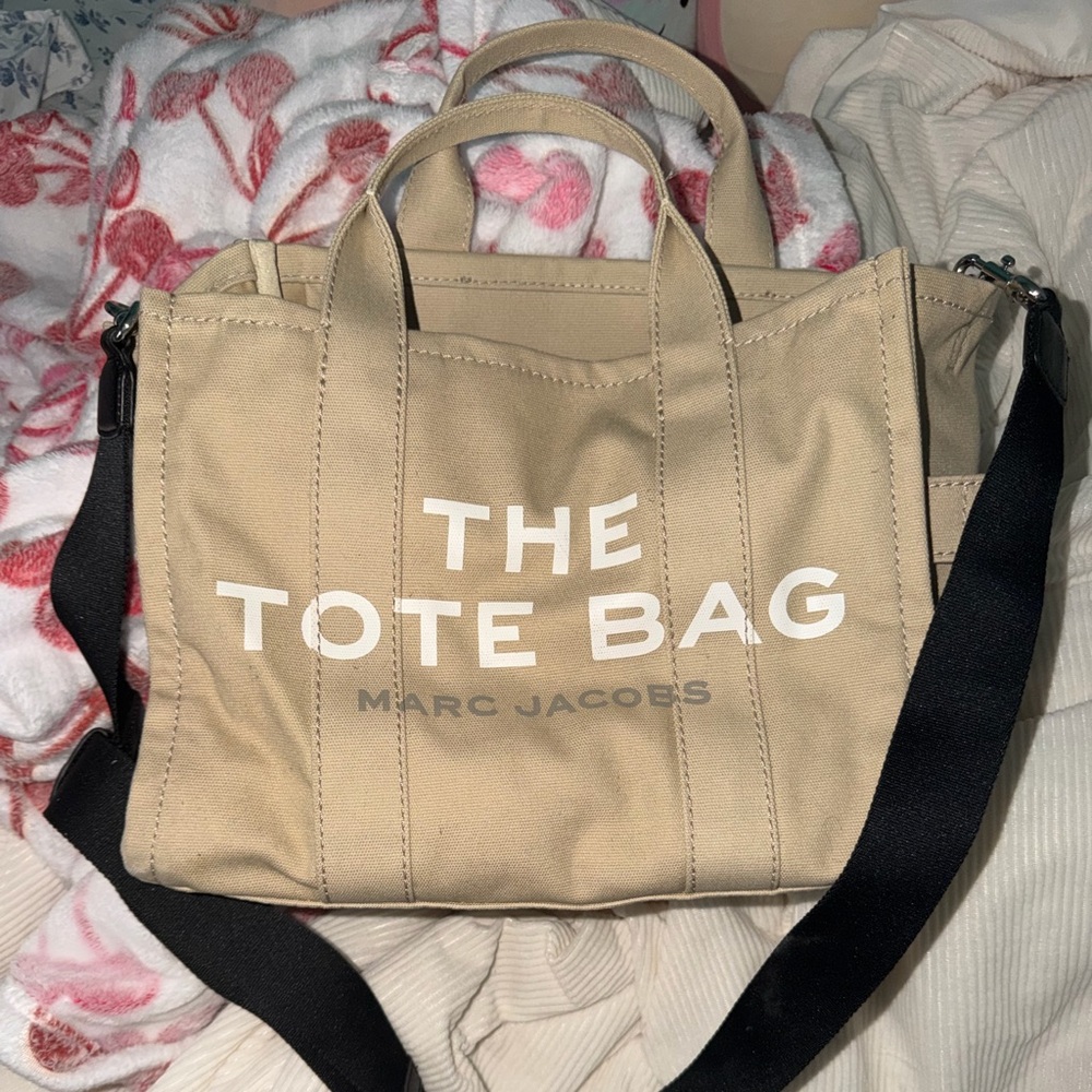 Medium Marc Jacobs Tan Tote Bag with Black Strap